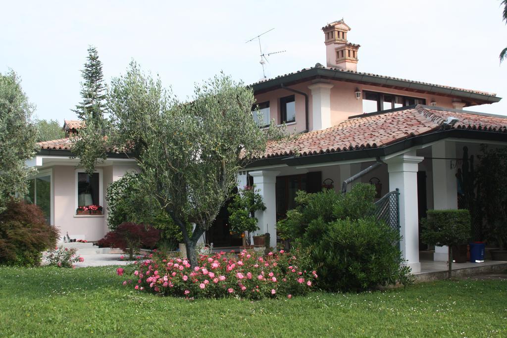 Apartamento Le Margherite Manerba del Garda Exterior foto