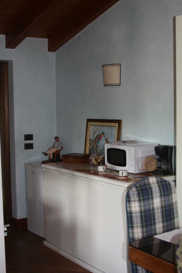 Apartamento Le Margherite Manerba del Garda Exterior foto