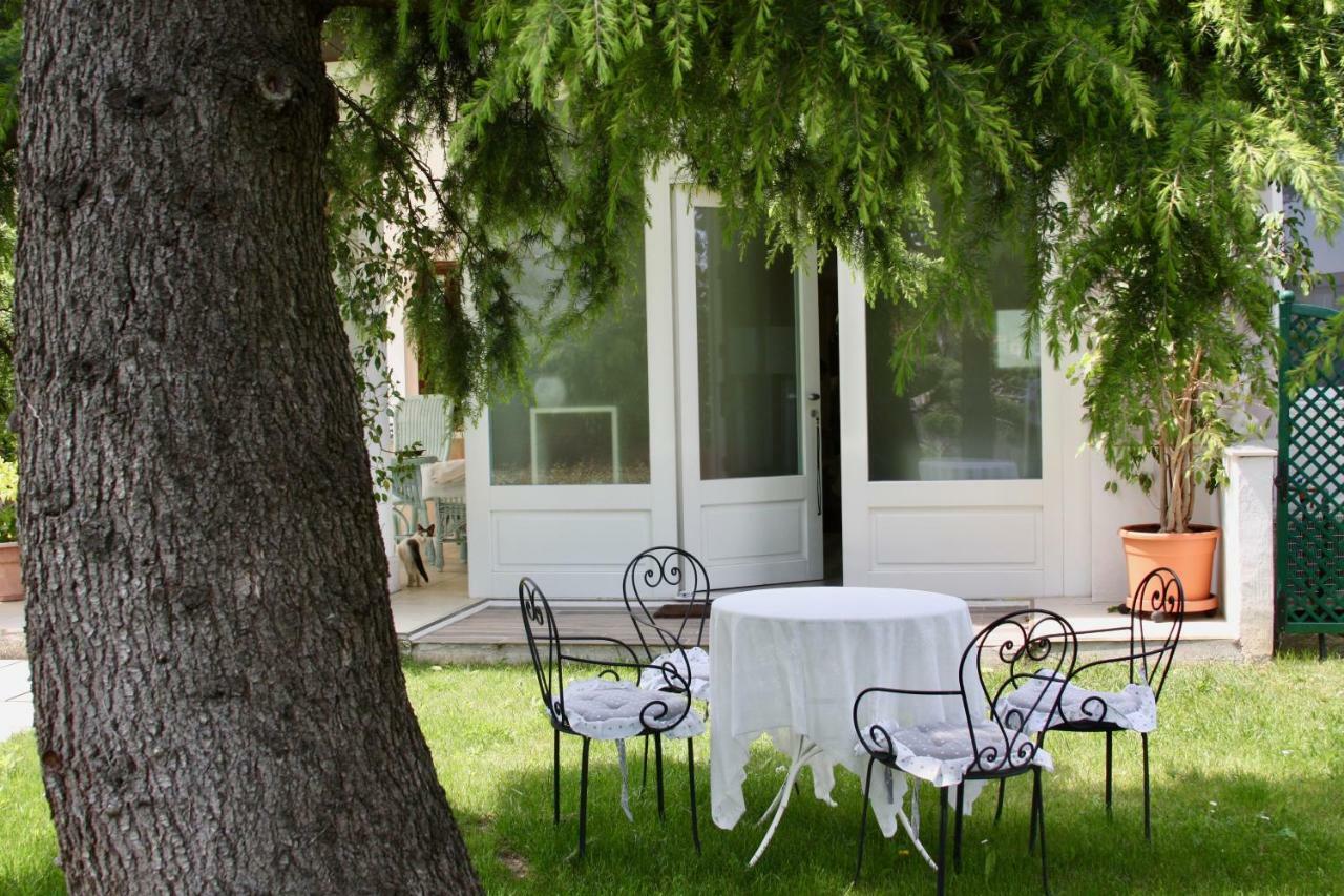 Apartamento Le Margherite Manerba del Garda Exterior foto